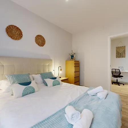 Viana Vivienda Turistica Moderna Y Reformada Con Wifi *